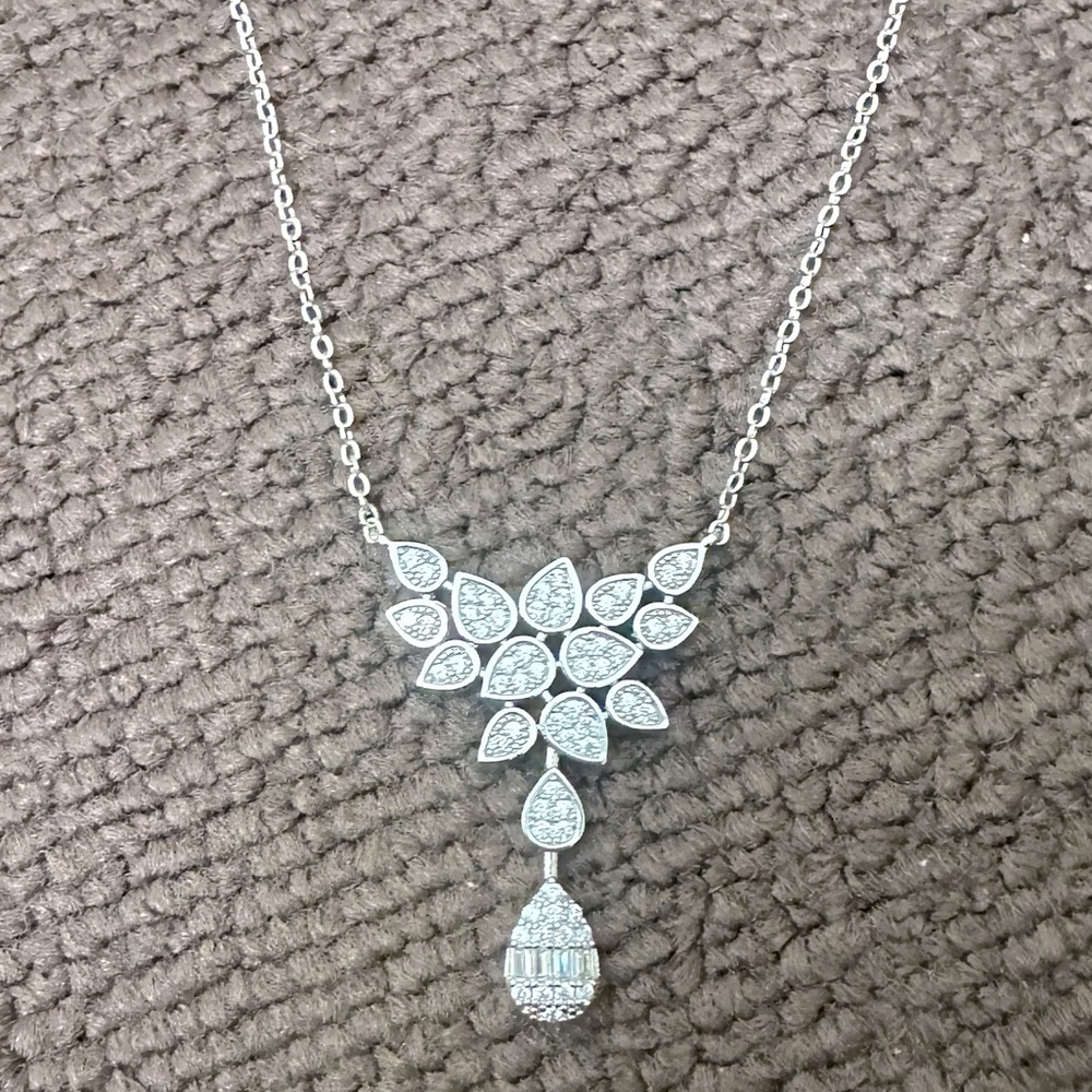 Luxury White Sapphire Necklace
